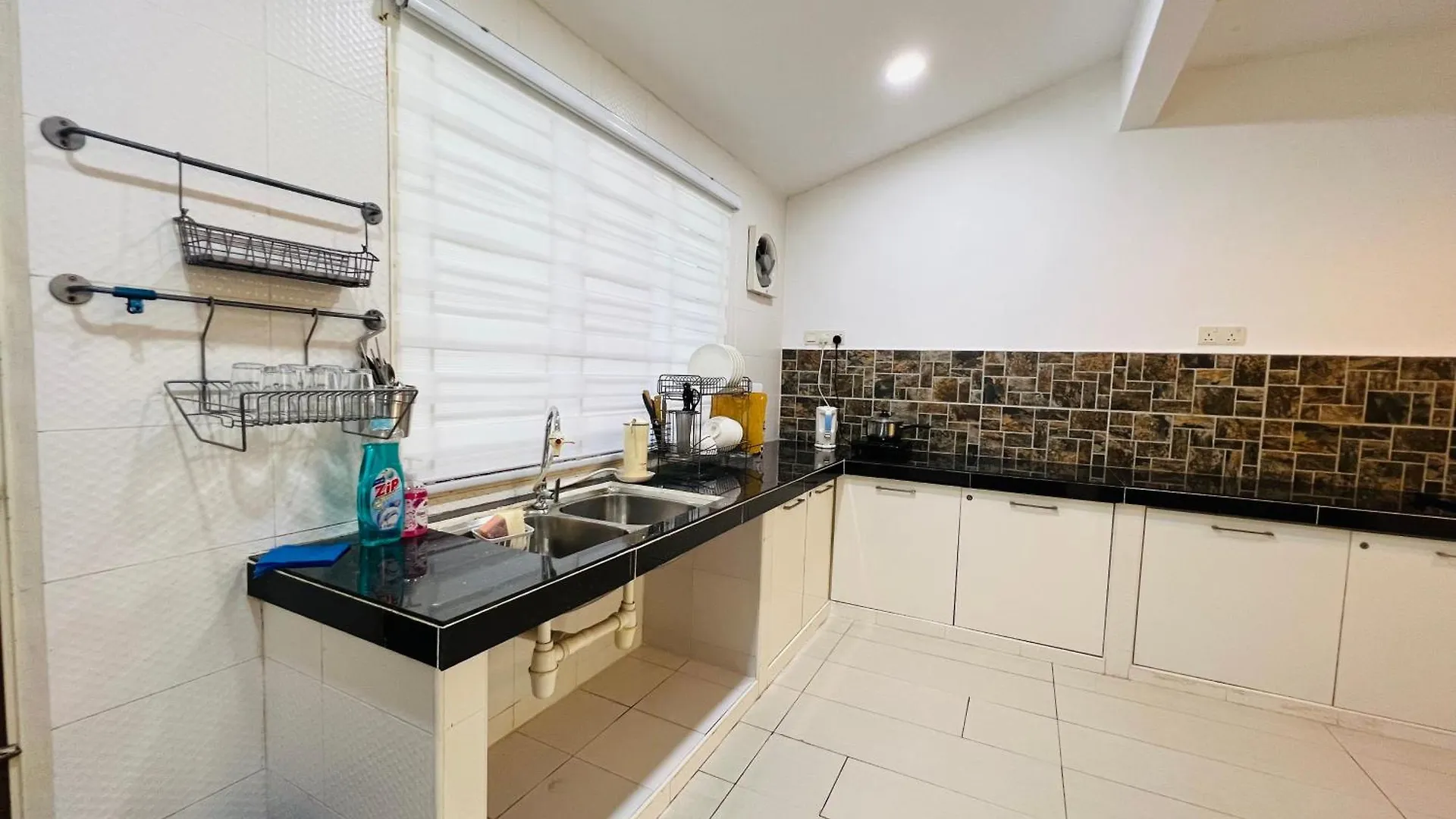 3 Bedroom Landed Beside Jonker Taman Kota Laksamana 150A By Myplace Malacca Ferienhaus